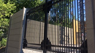 AMIGUARD® 8300 Swing Gates